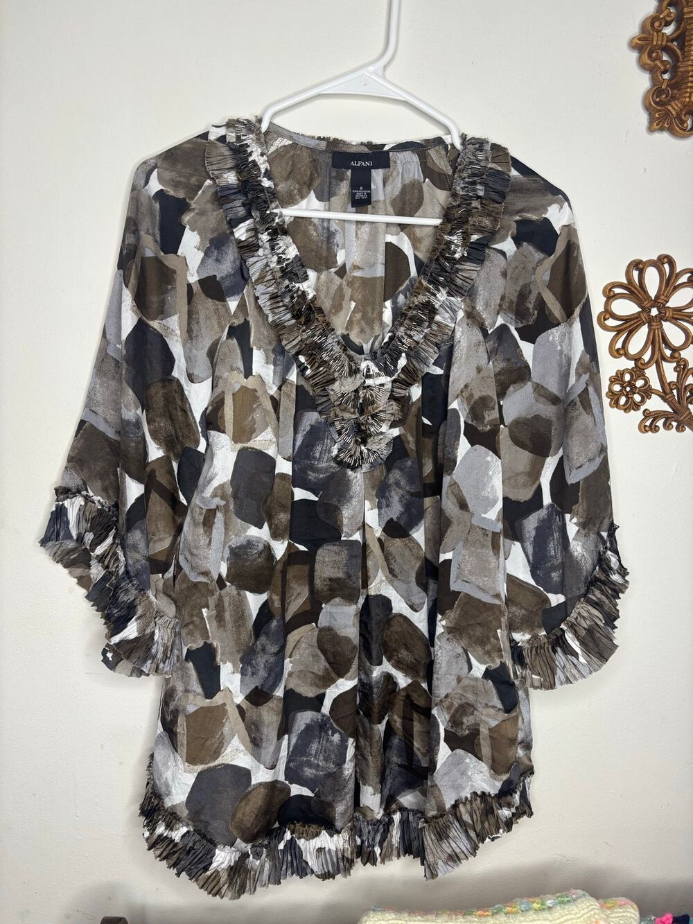 Alfani Neutral Geometric Pleated Fringed Trim Tunic Blouse Size 8